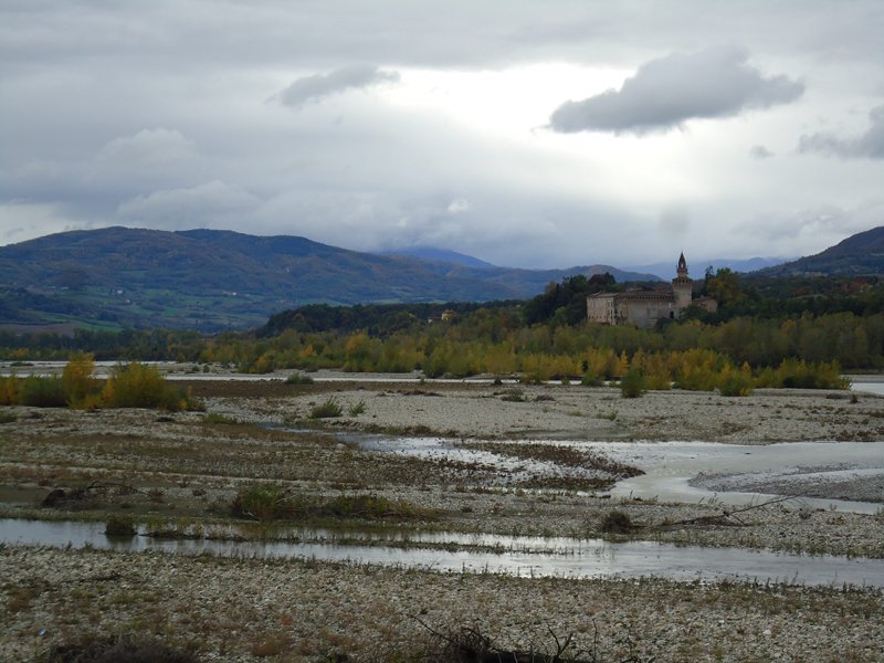 The river Trebbia near the Rivalta Castle