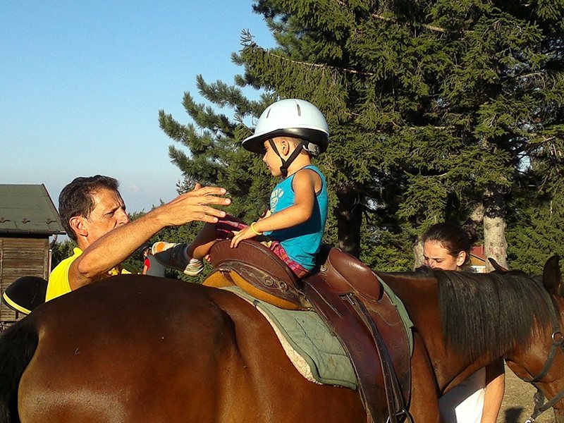 The thrill of the horse even for the little ones!