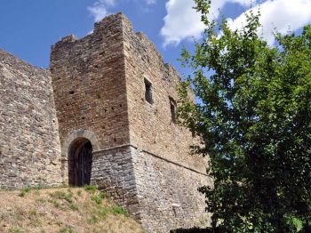 Il castello di Tizzano